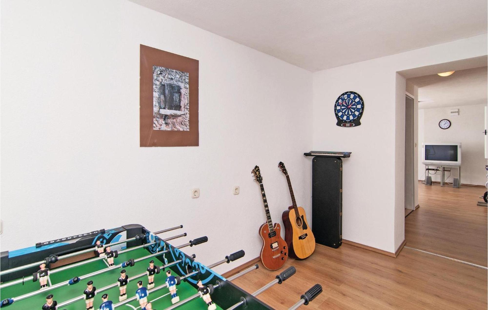 3 Bedroom Cozy Home In 수페타르 외부 사진